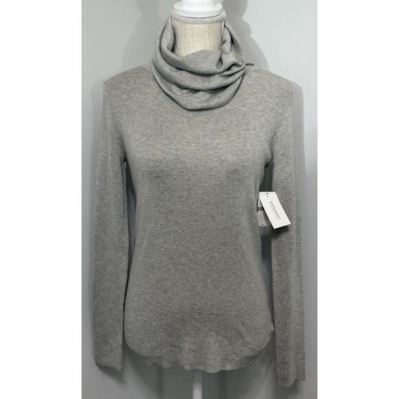 NEW Banana Republic Gray Long Sleeve Turtleneck Sweater Silk Cashmere Wool SMALL - Picture 1 of 2